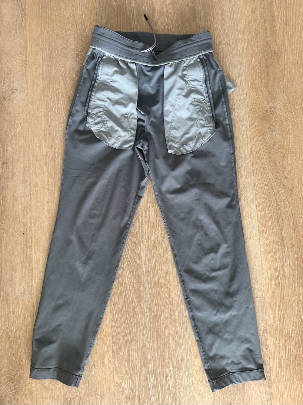 Lululemon Men's ABC Jogger Pants Asphalt Grey Size Small Pristine - Picture 9 of 9